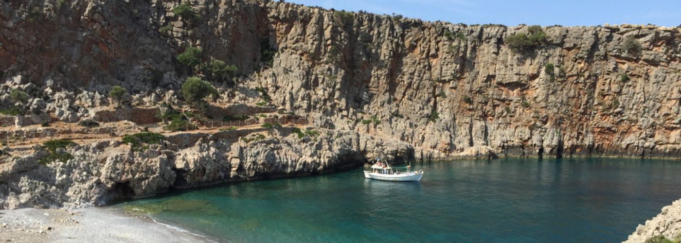 Παραλία Μένιες στον Κίσσαμο στα Χανιά 